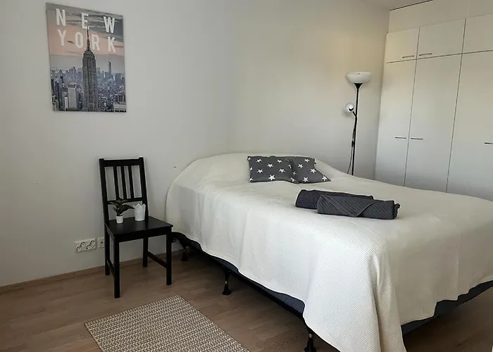 Comfortable One Bedrooom Nearby Airport Отель